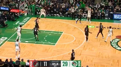 英雄联盟赛事官网注册-普里查德超远压哨三分再中，凯尔特人首节领先开拓者21分